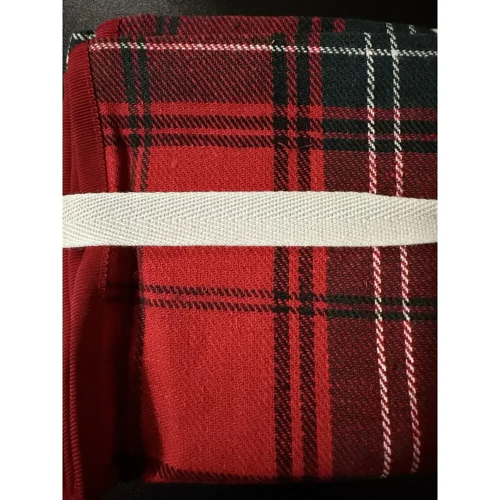 NWT Williams Sonoma Red Tartan Plaid Dinner Napkins Set of 4 Christmas Holiday